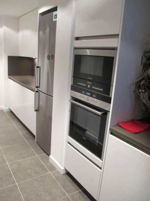 Ferienwohnung Stunning & Modern Penthouse - Rambla - City Centre Tarragona Exterior foto